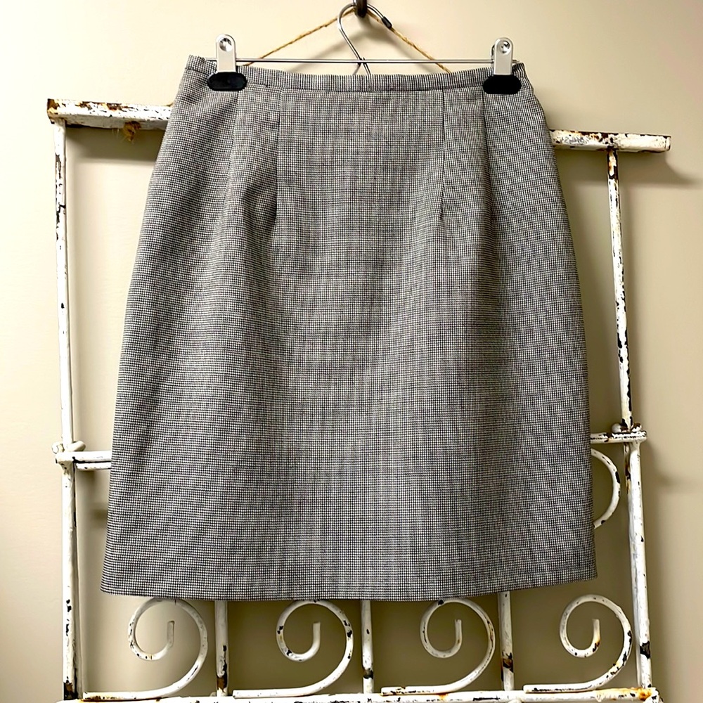 North Franklin Street Pant Company Skirt